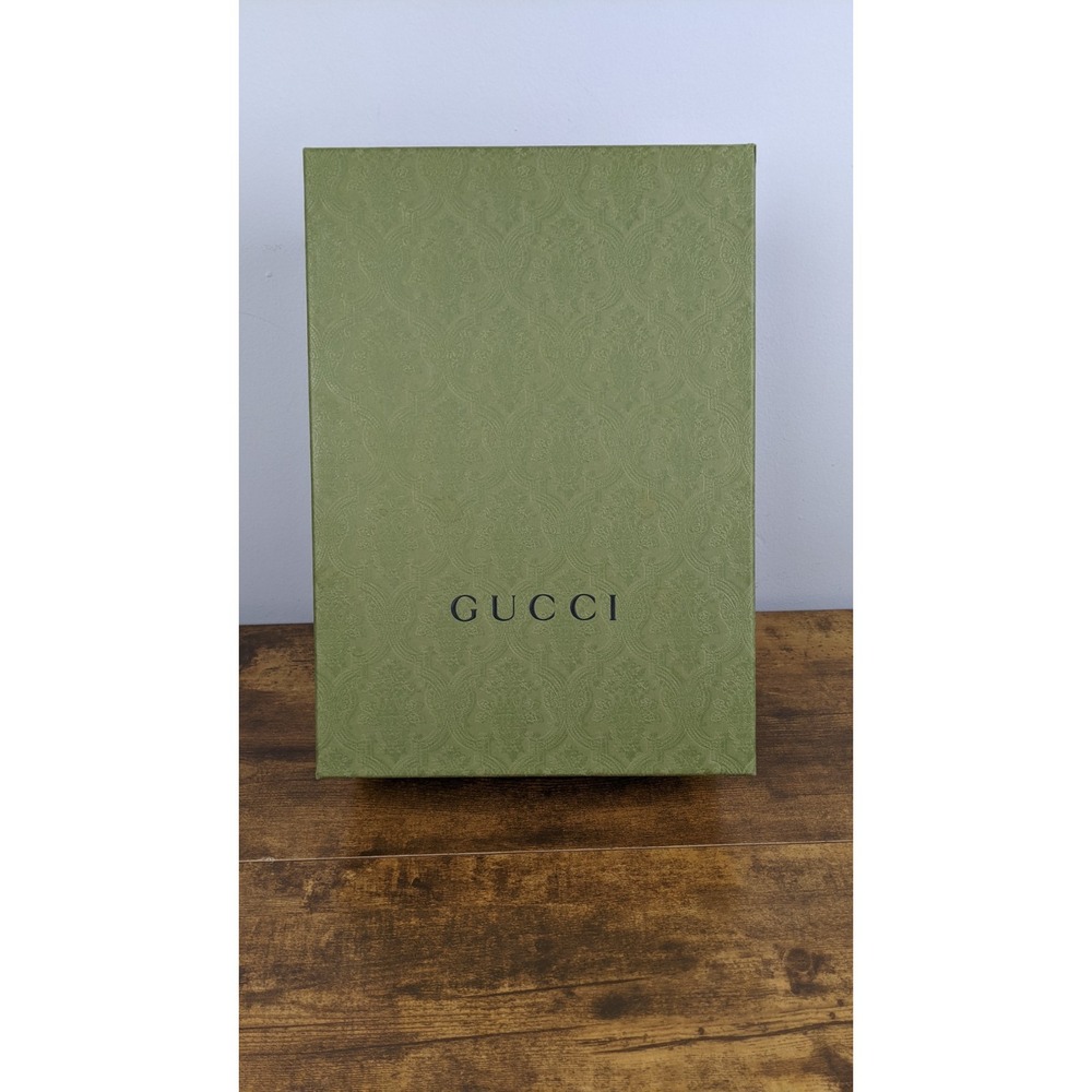 Authentic Gucci Green Embossed Shoe Box Size 9 – Box Only